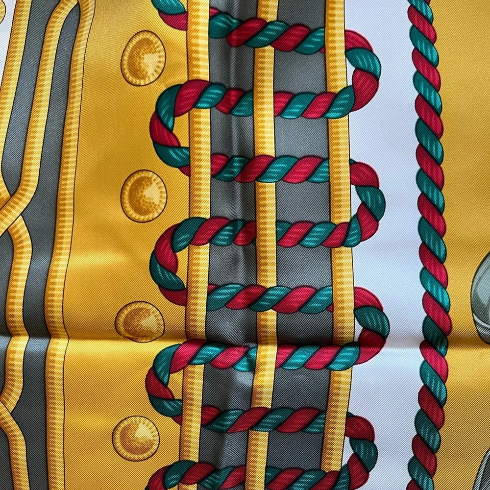 Gorgeous Italian Silk Scarf - Picture 6 of 8